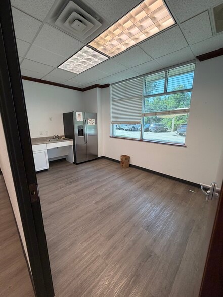 More Photos Of 4040 McDermott Rd, Plano Medical For Lease