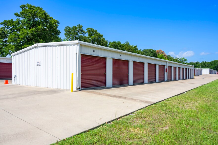 More Photos Of 20904 Hwy 155 S, Flint Self Storage For Sale