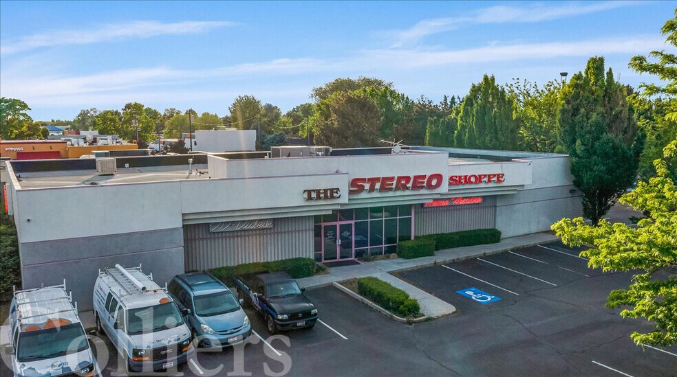 More Photos Of 8778 W Fairview Ave, Boise Freestanding For Sale