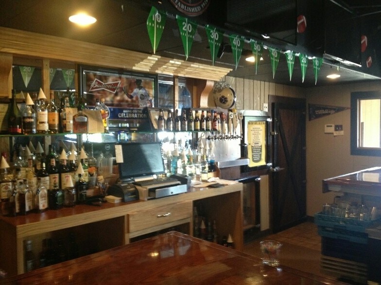 More Photos Of 11419 S Grant Hwy, Marengo Restaurant For Sale