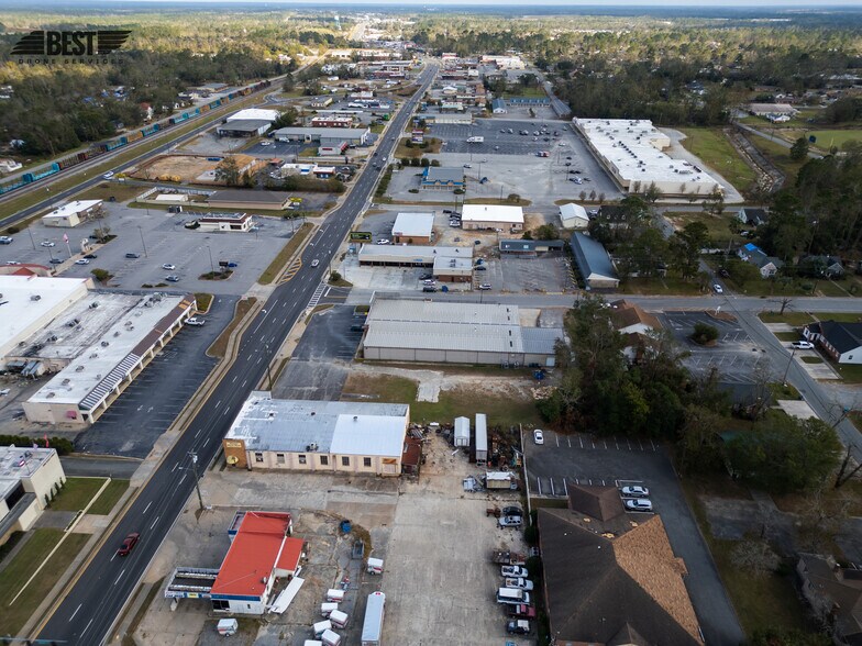 More Photos Of 307 E 1st St, Vidalia Freestanding For Sale
