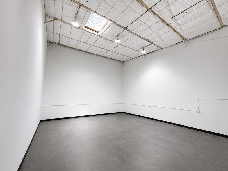 More Photos Of 9450 Harwin Dr, Houston Unknown For Lease
