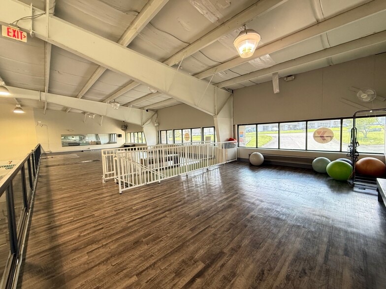 More Photos Of 175 Industrial Park Dr, Hollister Industrial For Sale