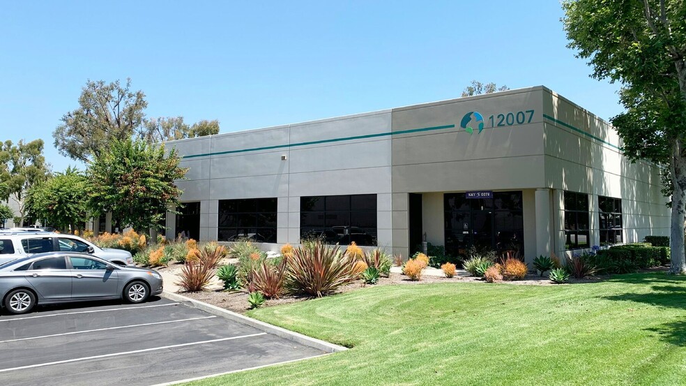 Primary Photo Of 12007 Los Nietos Rd, Santa Fe Springs Warehouse For Lease