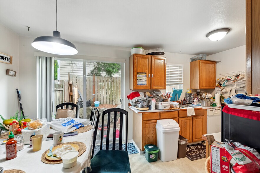 More Photos Of 1220 N 137th St, Seattle Apartments For Sale