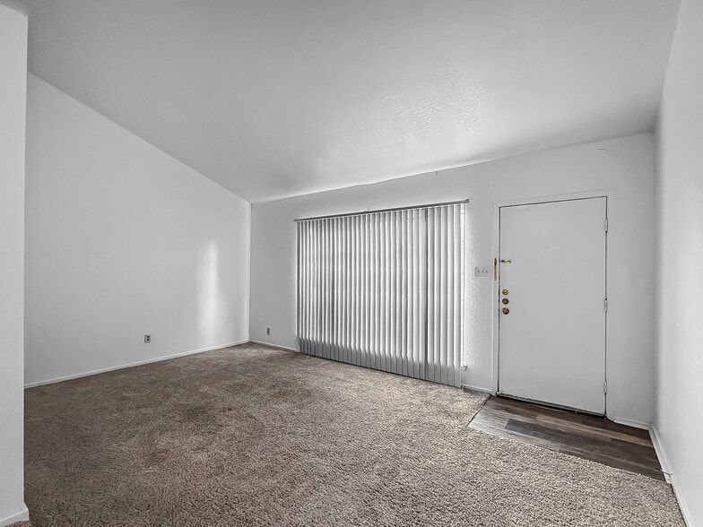 More Photos Of 3701-3740 Thornberry Ct, Corpus Christi Apartments For Sale