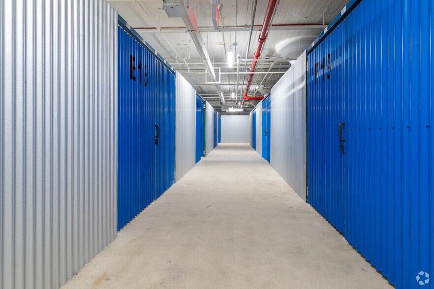 More Photos Of 184-10-184-60 Jamaica Ave, Jamaica Manufacturing For Lease