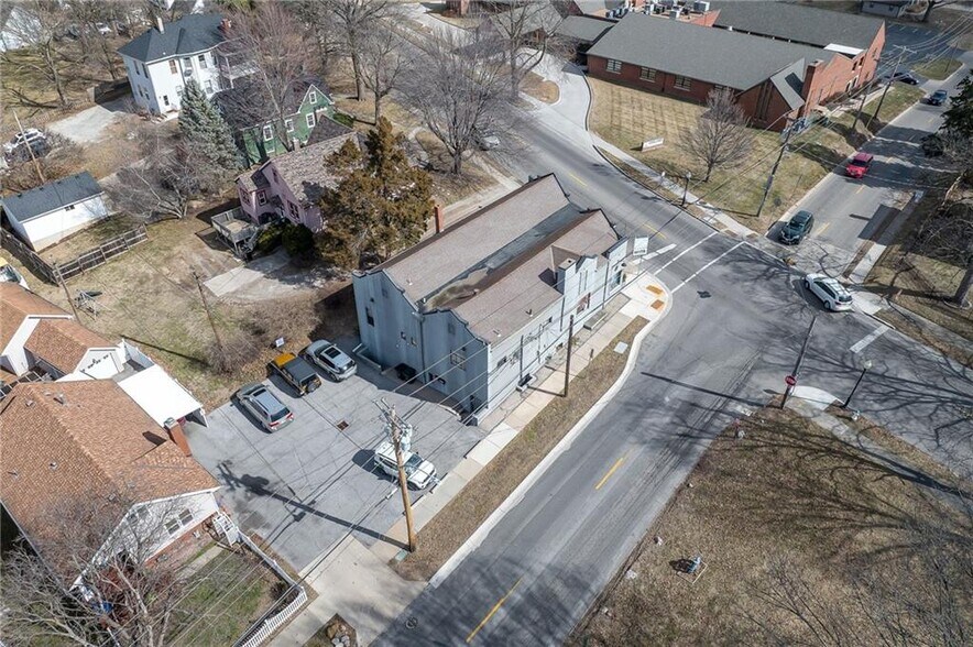 More Photos Of 2702 Ashland Ave, Saint Joseph Freestanding For Sale