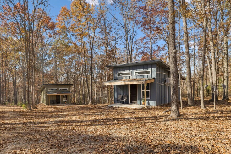 More Photos Of 3158 Summertown Hwy, Summertown Hotel For Sale