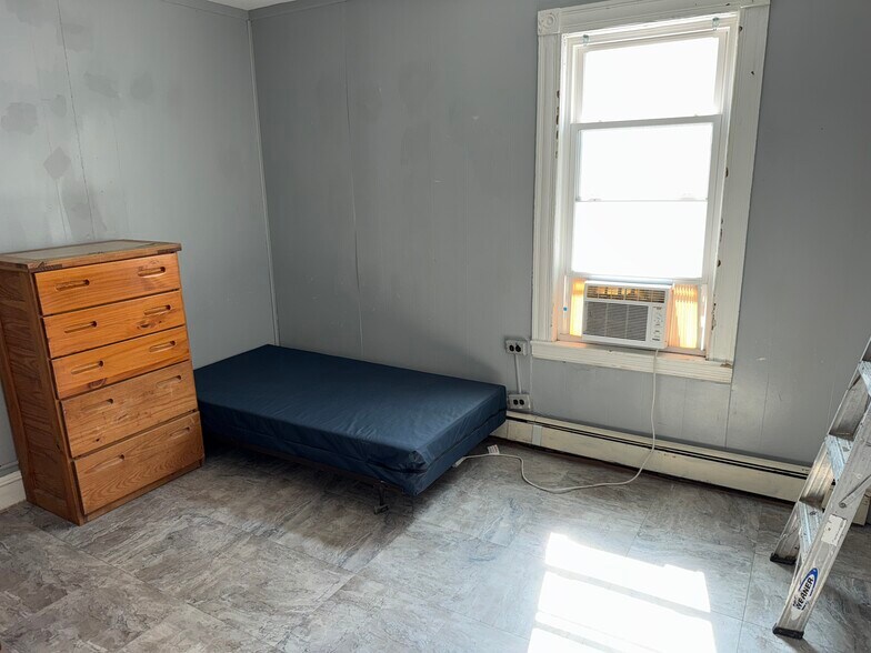 More Photos Of 57-59 Sharp St, Haverstraw Office For Sale