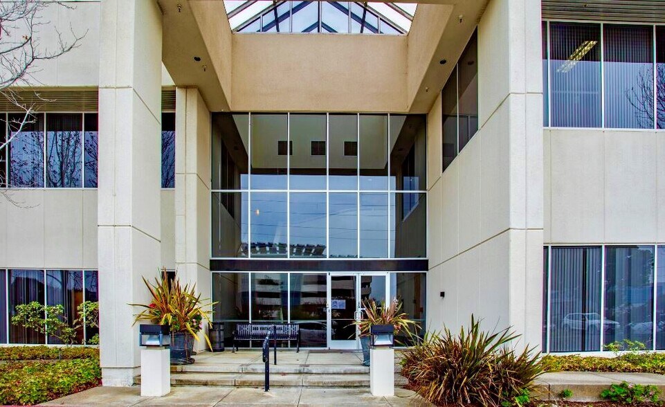 More Photos Of 303 Vintage Park Dr, Foster City Office For Sale