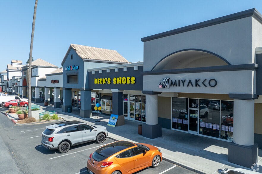 More Photos Of 620-696 Blossom Hill Rd, San Jose Unknown For Lease