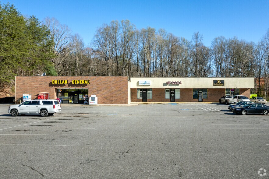 Primary Photo Of 2818 W US 421 Hwy, Wilkesboro Storefront For Lease