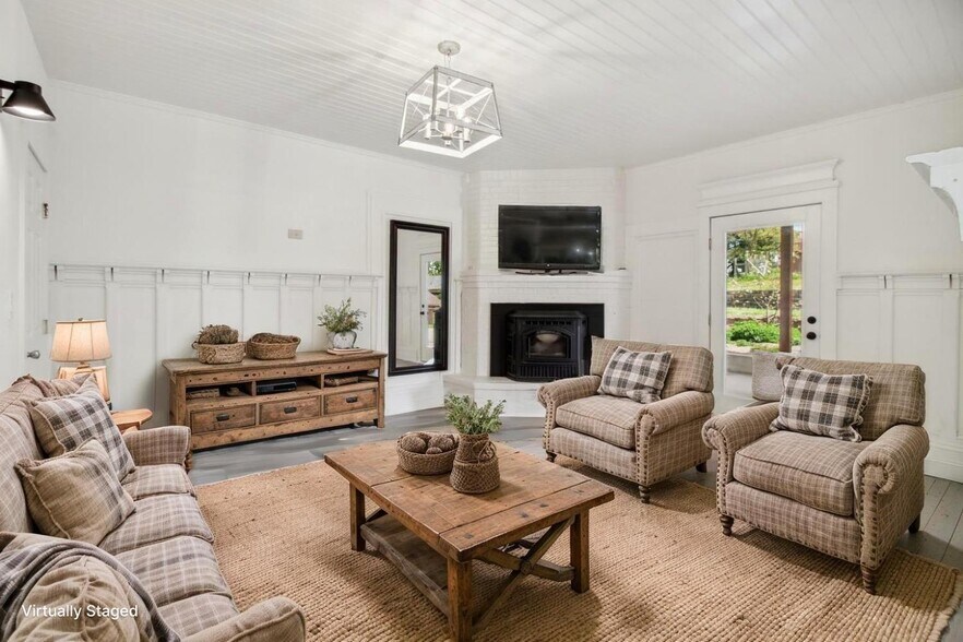 More Photos Of 18490 Empire St, Plymouth Multifamily For Sale