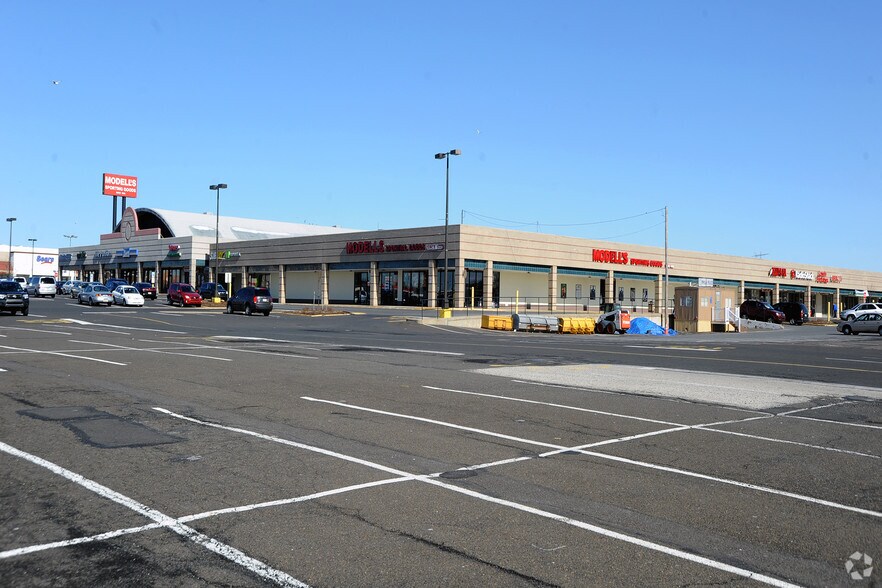 More Photos Of 2301-2399 Cottman Ave, Philadelphia Unknown For Lease