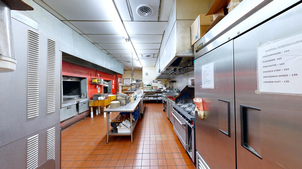 More Photos Of 1101 S Main St, Lexington Restaurant For Sale