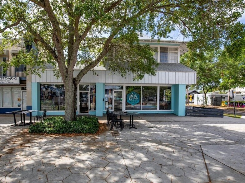More Photos Of 2458-2462 Central Ave, Saint Petersburg Restaurant For Sale