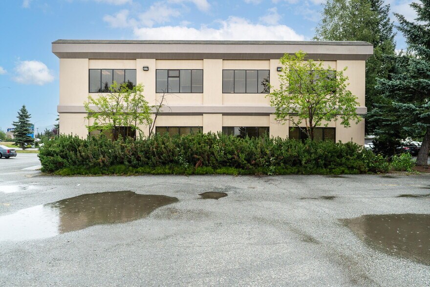 More Photos Of 4450 Cordova, Anchorage Office For Lease
