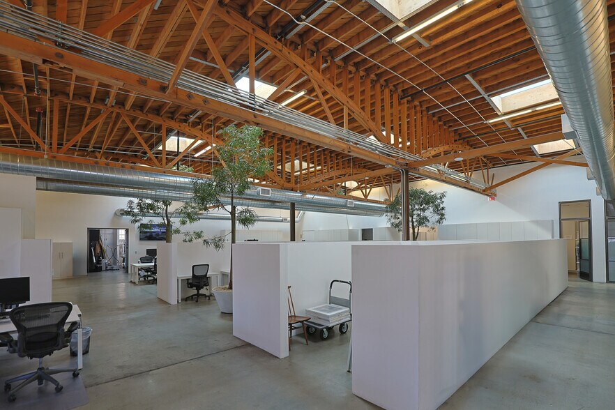 More Photos Of 3578 Hayden Ave, Culver City Loft Creative Space For Lease