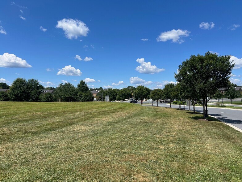 More Photos Of 503 Copley Pl, Gaithersburg Land For Lease