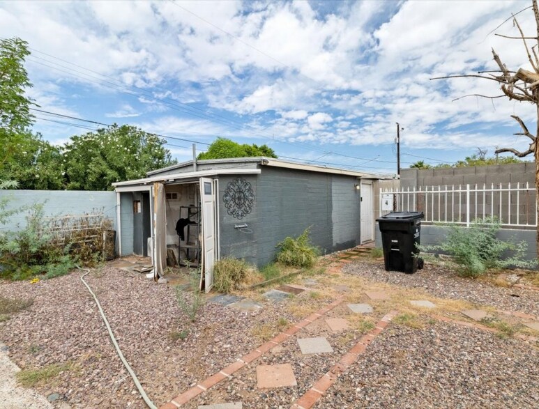 More Photos Of 434 N 42nd St, Phoenix Apartments For Sale