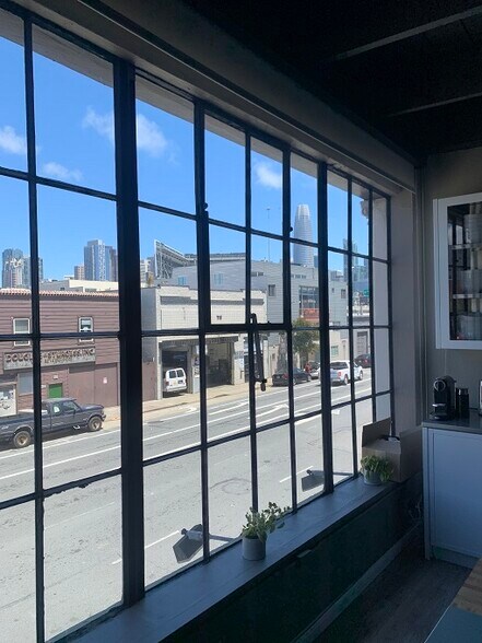 More Photos Of 731 Bryant St, San Francisco Light Distribution For Lease