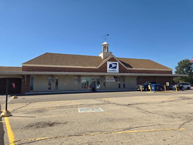 Primary Photo Of 11015 W Oklahoma Ave, West Allis Post Office For Sale