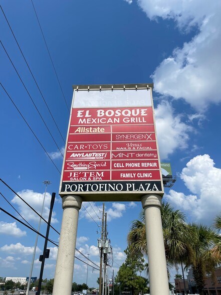 More Photos Of 19073 North Fwy N, Shenandoah Unknown For Lease