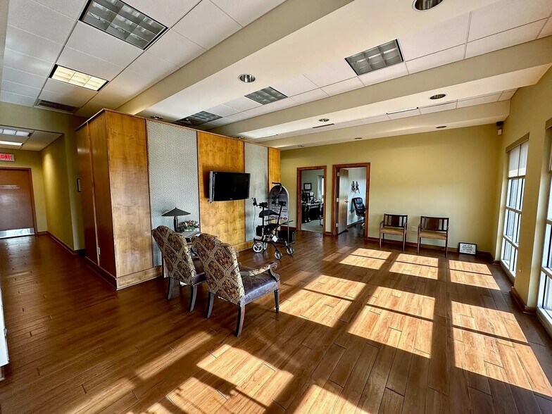 More Photos Of 3 Care Cir, Amarillo Medical For Sale