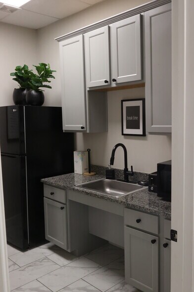 More Photos Of 23410 Grand Reserve Dr, Katy Medical For Lease