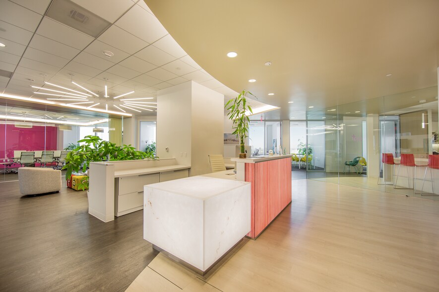 More Photos Of 750 San Vicente Blvd, West Hollywood Office For Lease