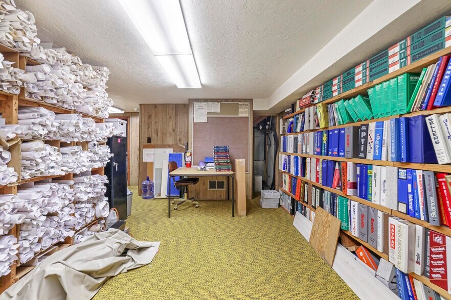 More Photos Of 507 Main Ave W, Twin Falls Flex For Sale