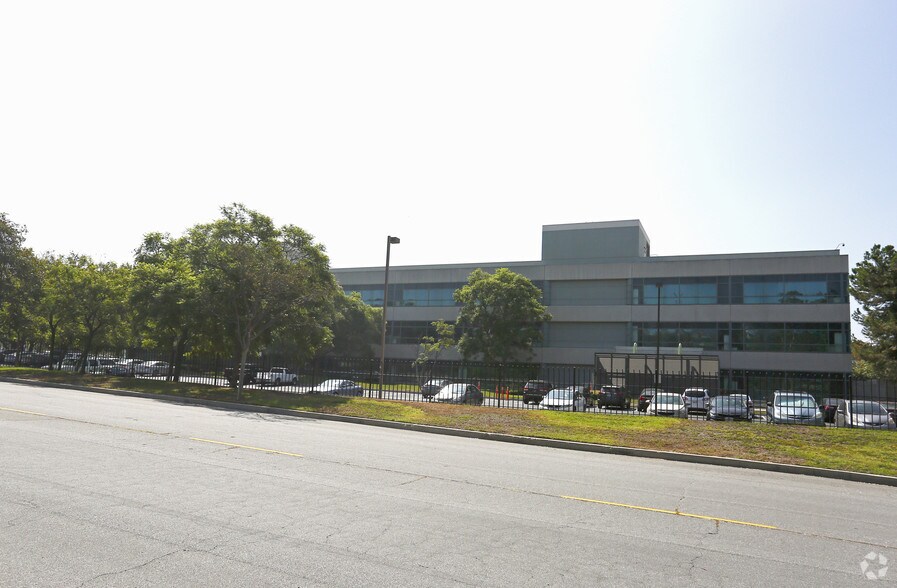 Primary Photo Of 1980 Saturn St, Monterey Park Office For Sale