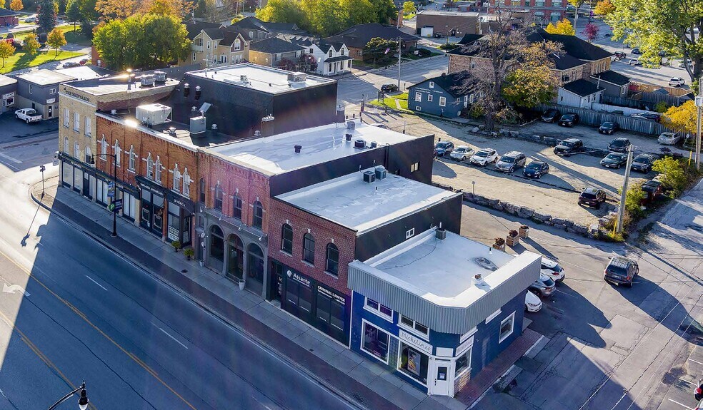 More Photos Of 28 Huron St, Collingwood Storefront Retail Residential For Sale