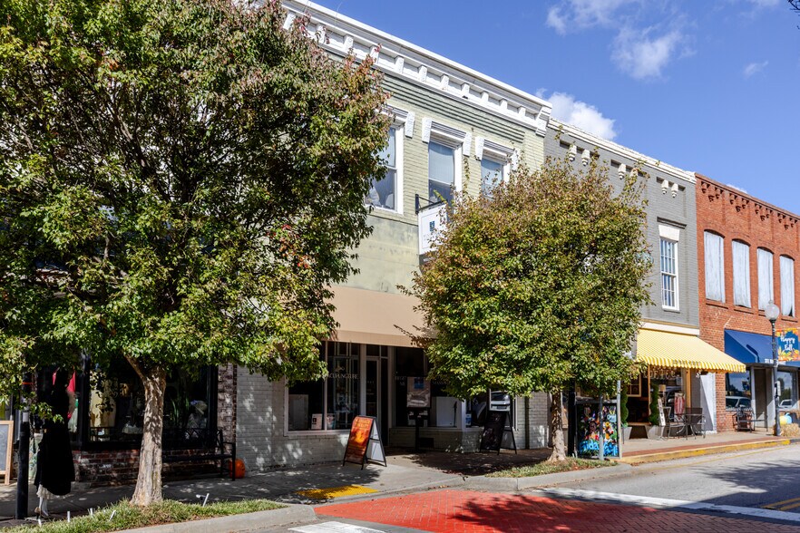 More Photos Of 227 Main St, Fort Mill Office For Lease