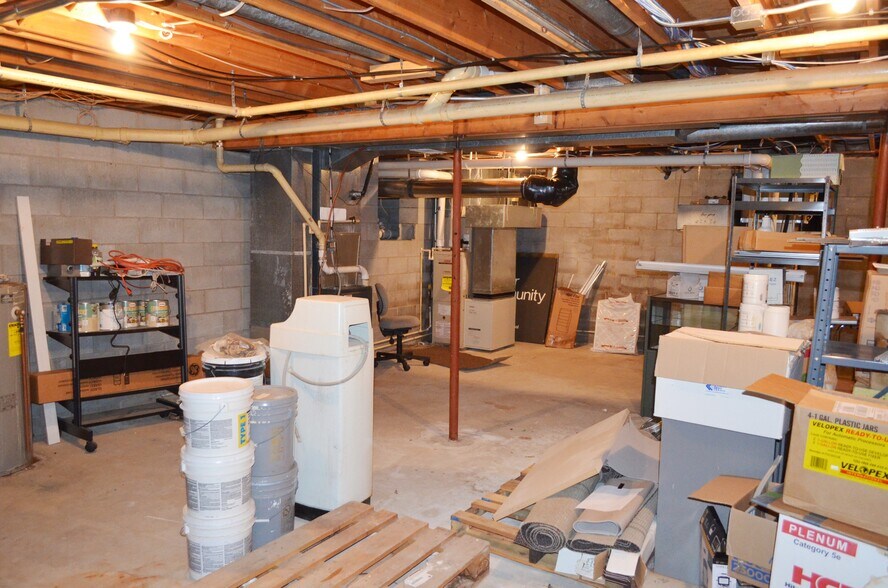 More Photos Of 9 Birch St NE, Remer Medical For Sale