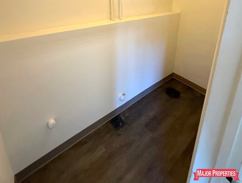 More Photos Of 7538-7544 Lankershim Blvd, North Hollywood Storefront For Lease