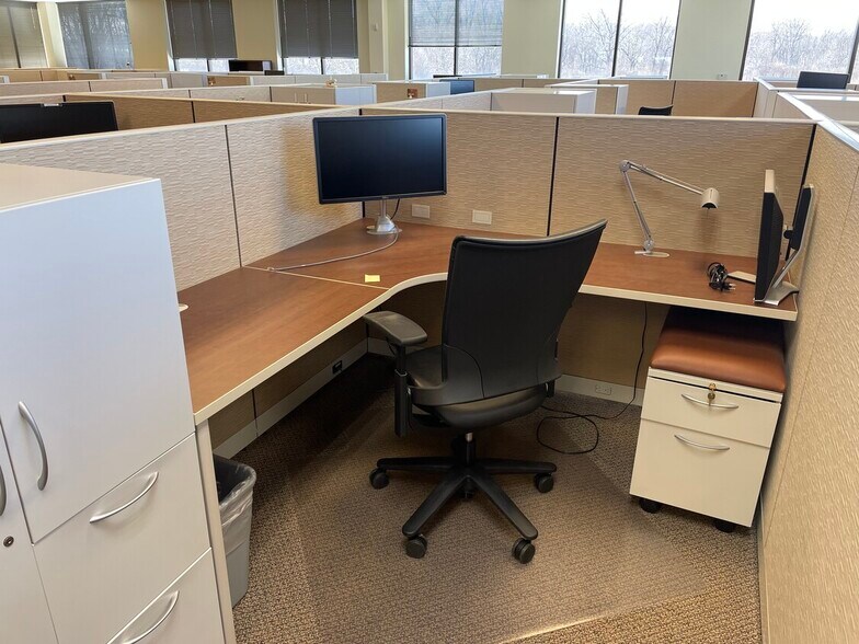 More Photos Of 1825 Commerce Center Blvd, Fairborn Medical For Lease