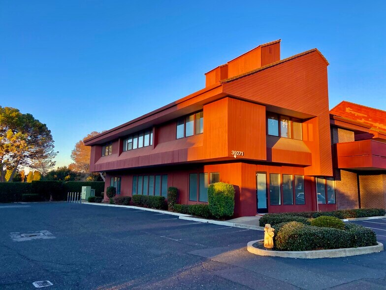 More Photos Of 39271 Mission Blvd, Fremont Medical For Lease