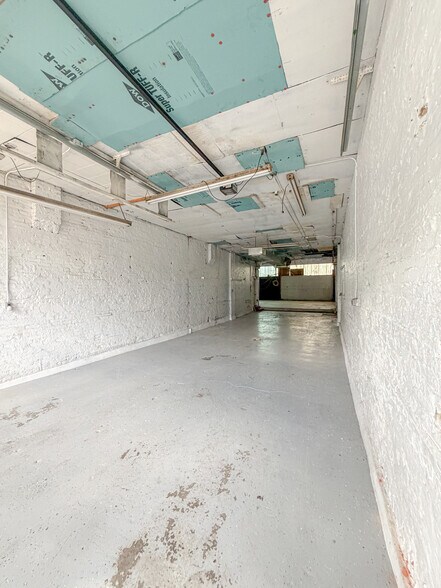 More Photos Of 4911 Butler St, Pittsburgh Storefront Retail Office For Lease