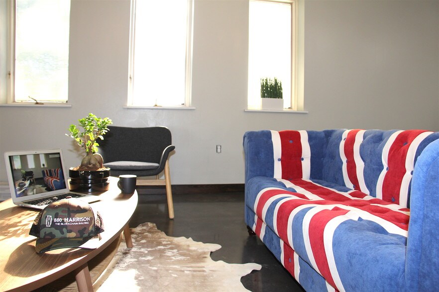 More Photos Of 880 Harrison St SE, Leesburg Coworking Space