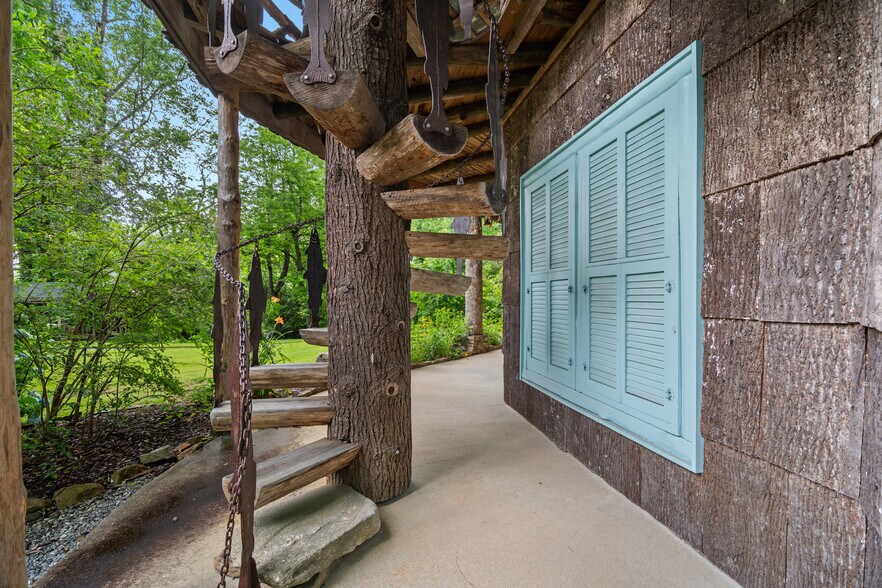 More Photos Of 7142 Highway 76 W, Clayton Storefront For Sale