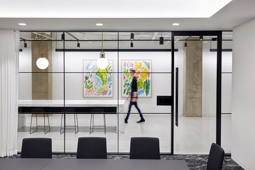 More Photos Of 1735 N Lynn St, Arlington Office For Lease