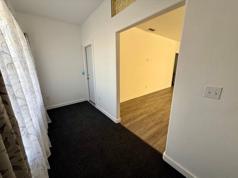 More Photos Of 127 Main St, Chester Office For Sale