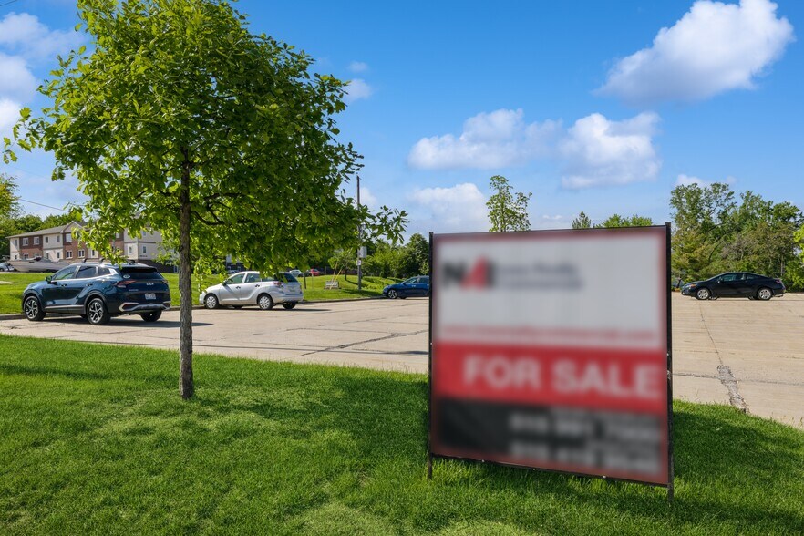 More Photos Of 1203 & 1221 4th Street, Des Moines Land For Sale