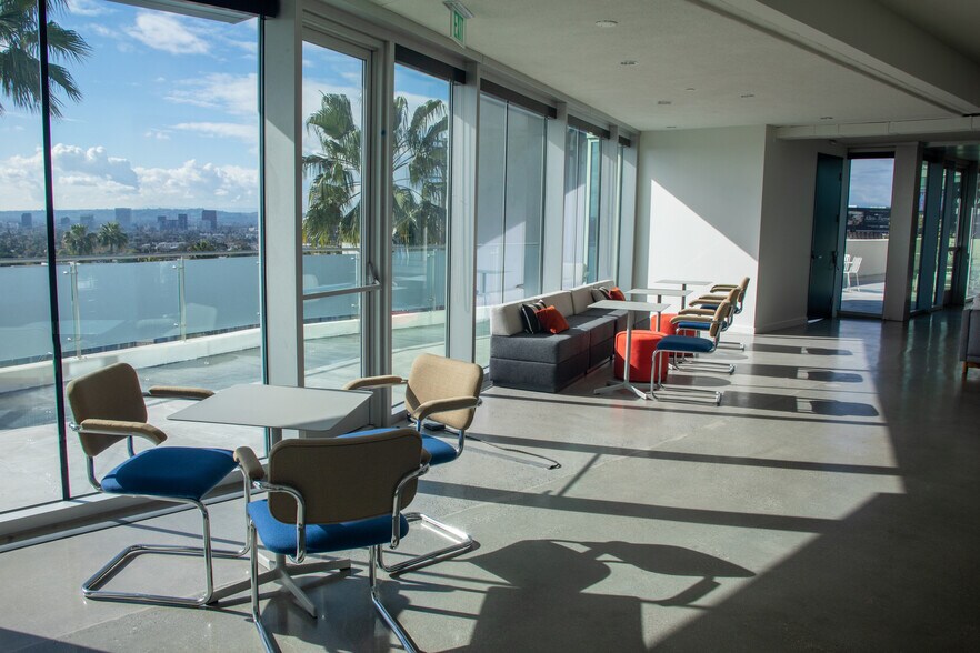 More Photos Of 8305 W Sunset Blvd, West Hollywood Office For Lease