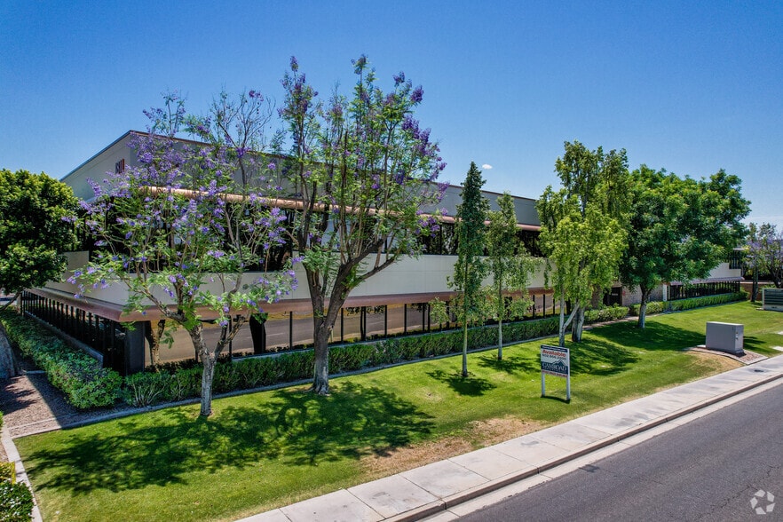 More Photos Of 1811 S Alma School Rd, Mesa Unknown For Lease