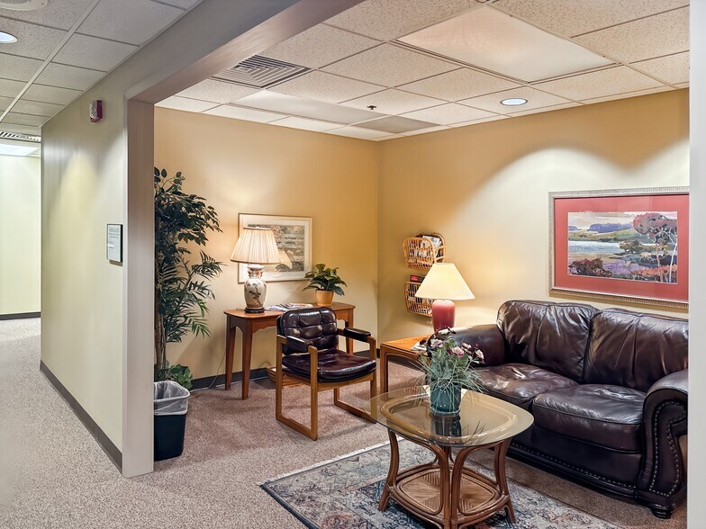 More Photos Of 1331 Union Ave, Memphis Coworking Space