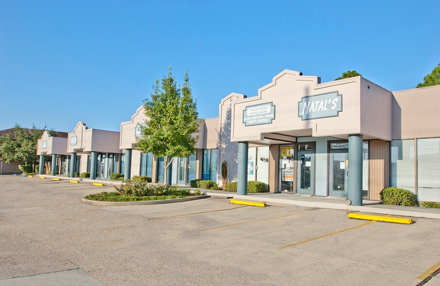 More Photos Of 3440 Division St, Metairie Unknown For Lease