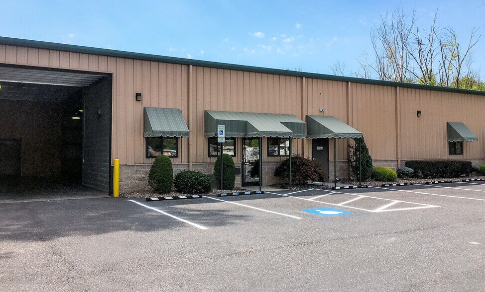 Primary Photo Of 189 Old York Rd, New Cumberland Warehouse For Lease
